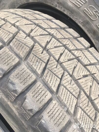 Bridgestone Blizzak DM-V1 235/60 R18