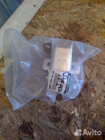 Петля крышки багажника Renault Dokker 1