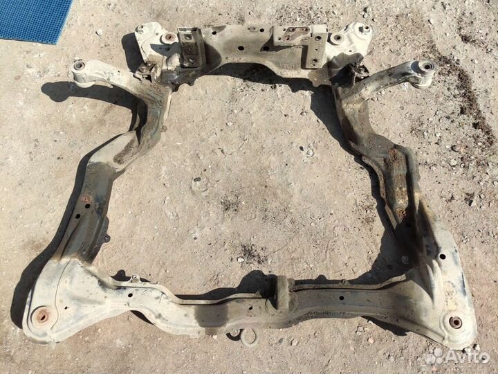 Подрамник Hyundai sonata 4