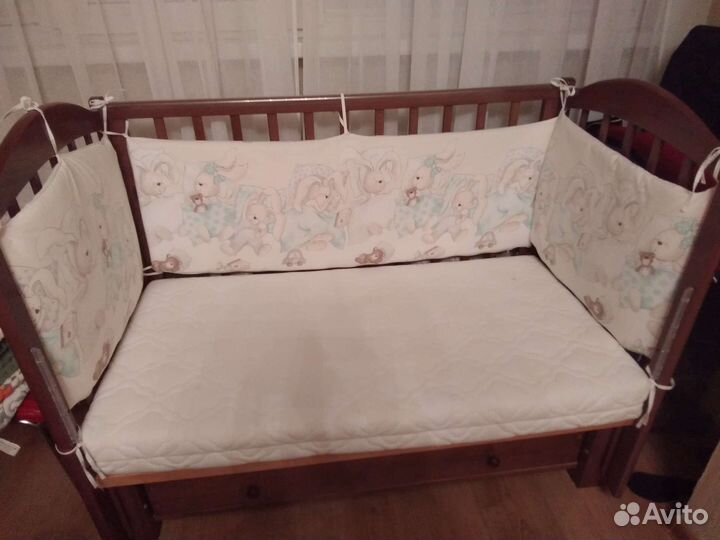 Детская кроватка с продольным маятником Лель