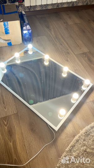 Гримерное зеркало