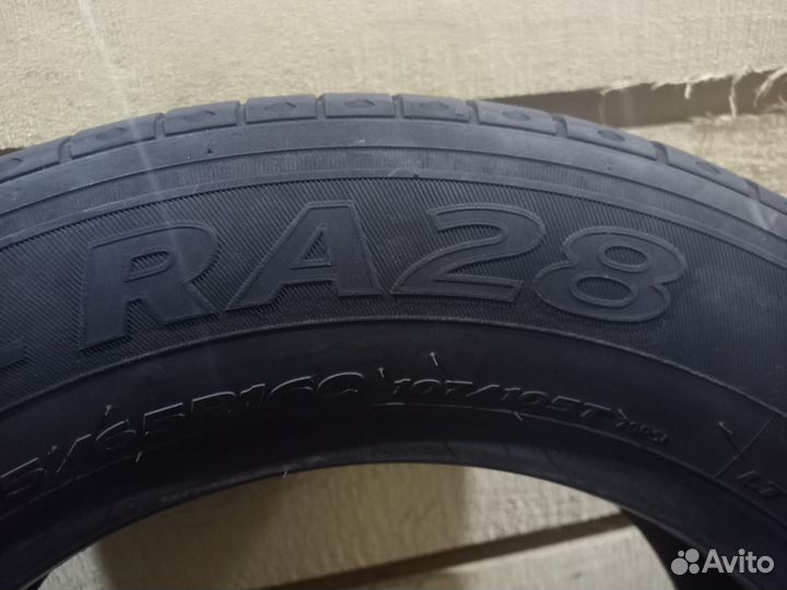 Hankook Radial RA28 205/65 R16C