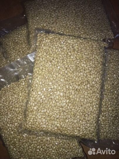 Очищенный кедровый орех