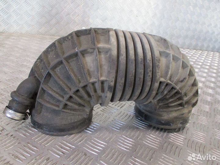 Патрубок воздушного фильтра KAMAZ 9405281982