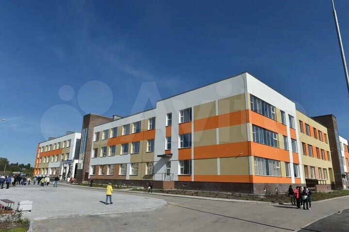 2-к. квартира, 49,5 м², 1/17 эт.