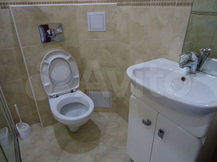 Комната 15 м² в 1-к., 1/2 эт.