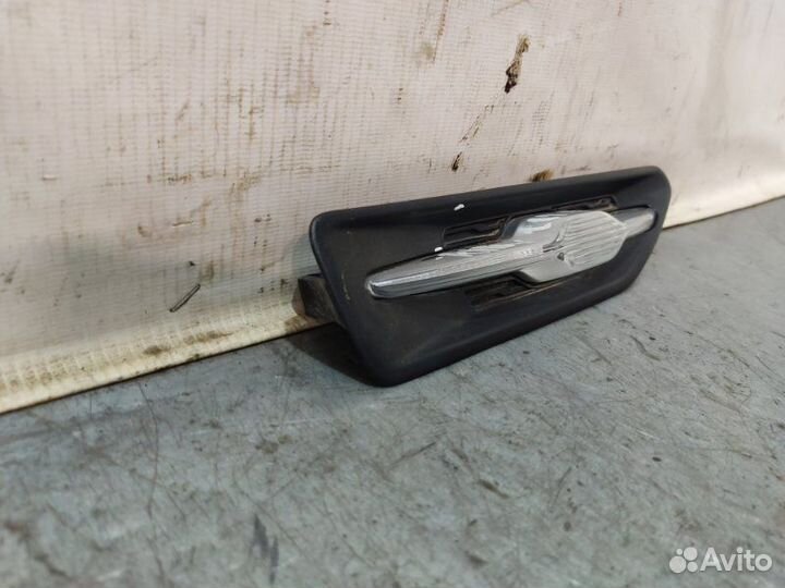 Поворотник в крыле передний правый Kia Rio 3 седан