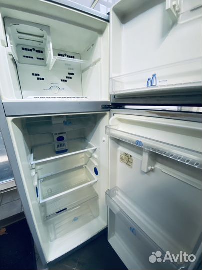 Холрдильник Whirlpool No Frost