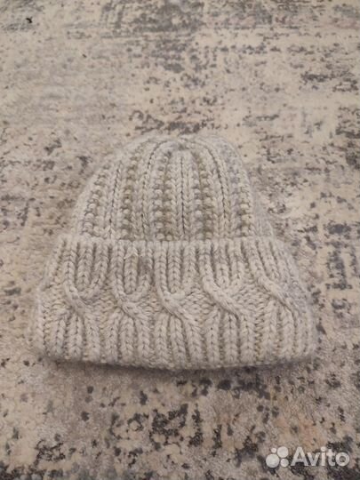 Шапка женская вязаная