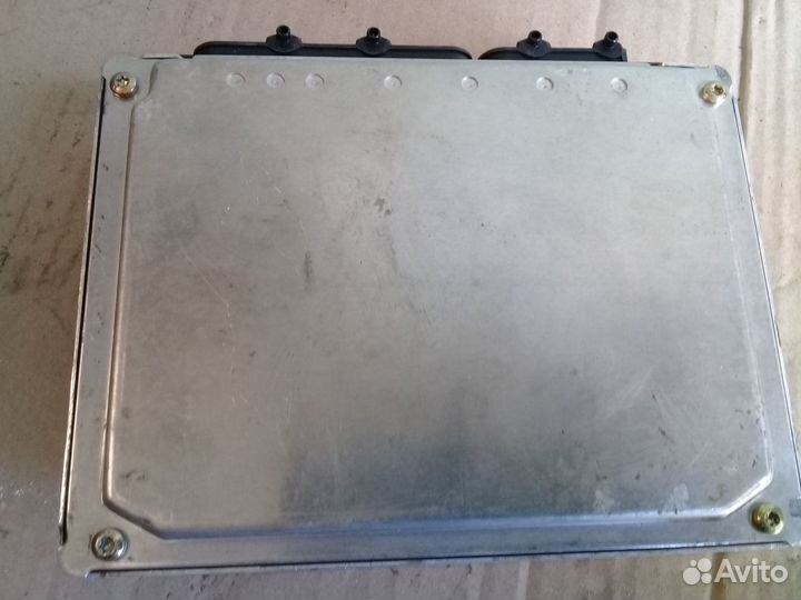 Эбу контроллер мозги audi A6 C5 двс 2.4 AGA