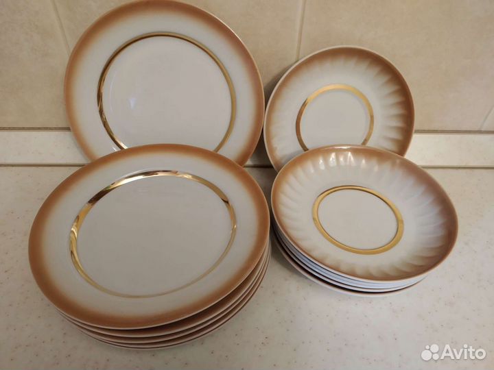 Комплект фарфоровых тарелок, Богдановичи. Новый