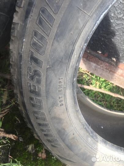 Bridgestone Blizzak WS-60 215/60 R16