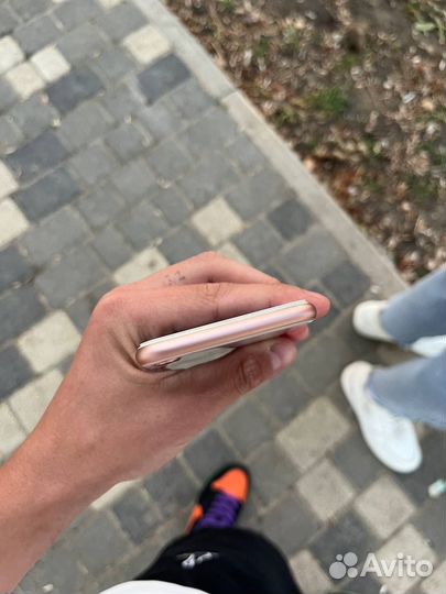 iPhone 8