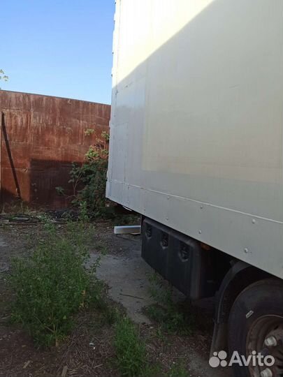 Полуприцеп цельнометаллический фургон Samro ST3314, 2007