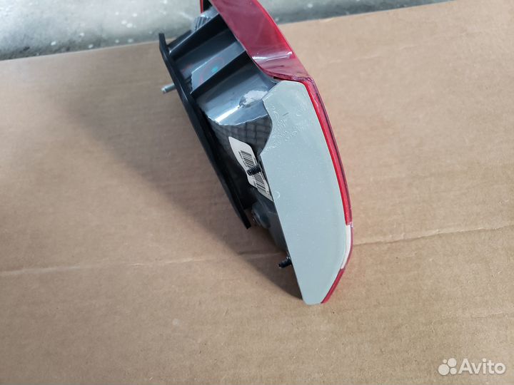 Kia Rio 3 Фонарь внутренний Правый Оригинал