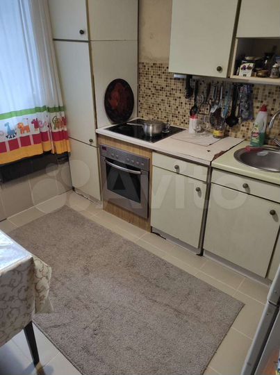 Комната 14 м² в 4-к., 1/9 эт.