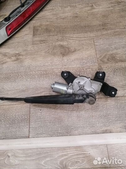 Моторчик заднего дворника кия сид 2016 г