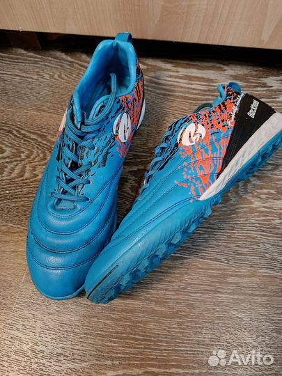 Футбольные бутсы сороконожки 43 размер