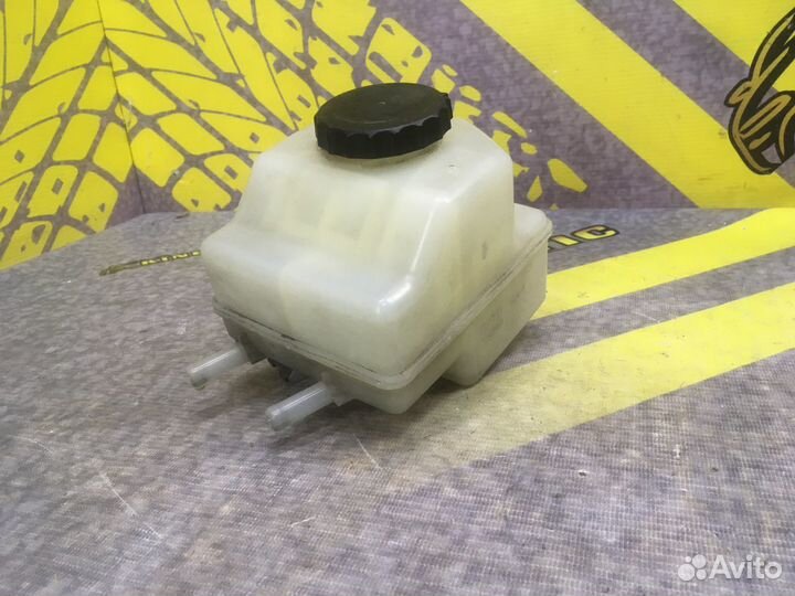 Цилиндр главный тормозной Бачок Альфард ATH10