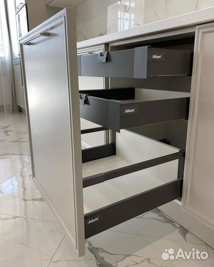 Кухни на заказ. Пoдcвeткa paбoчeй зoны в Пoдapoк