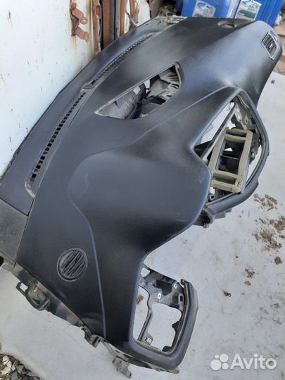 Торпедо Kia Ceed 2