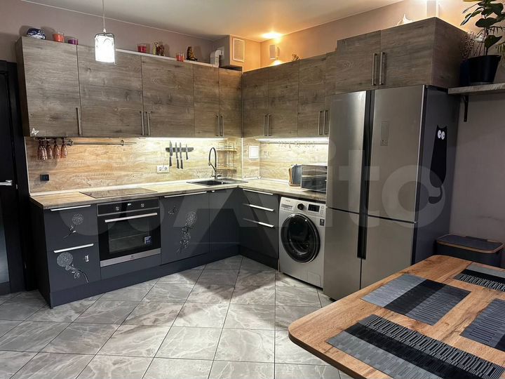2-к. квартира, 66,1 м², 2/10 эт.
