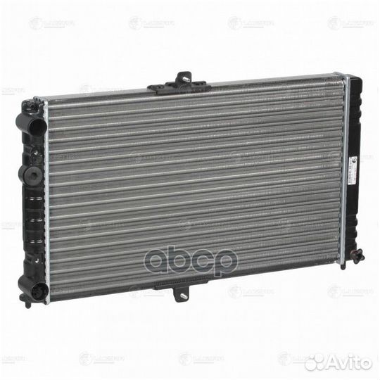 Радиатор LADA 2110-12 LRC01120 luzar