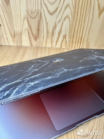 Apple MacBook Air, 8/256gb, в идеале