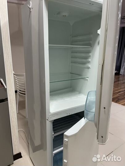 Холодильник бу Electralux