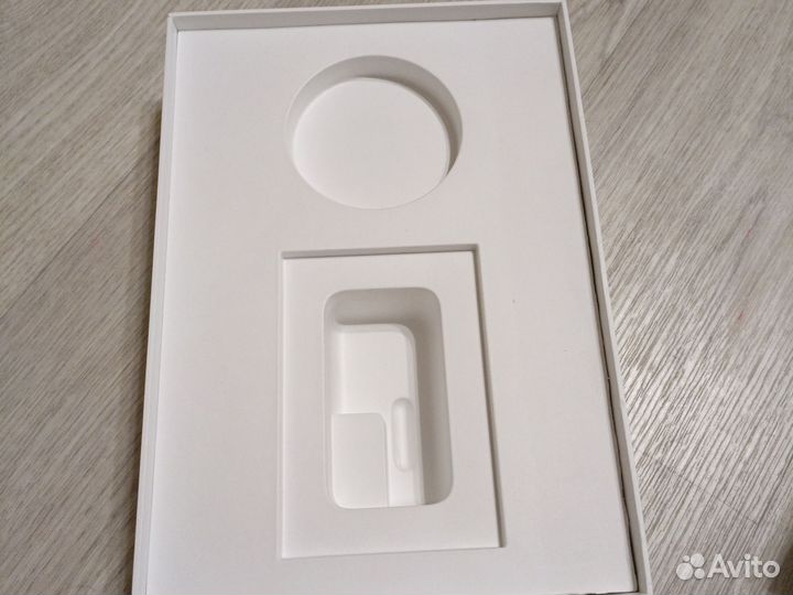 Коробка от iPad 7