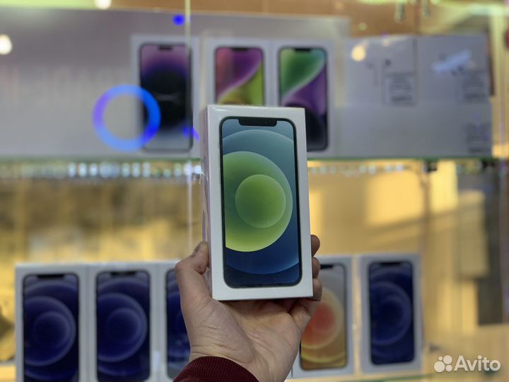 iPhone 12, 64 ГБ