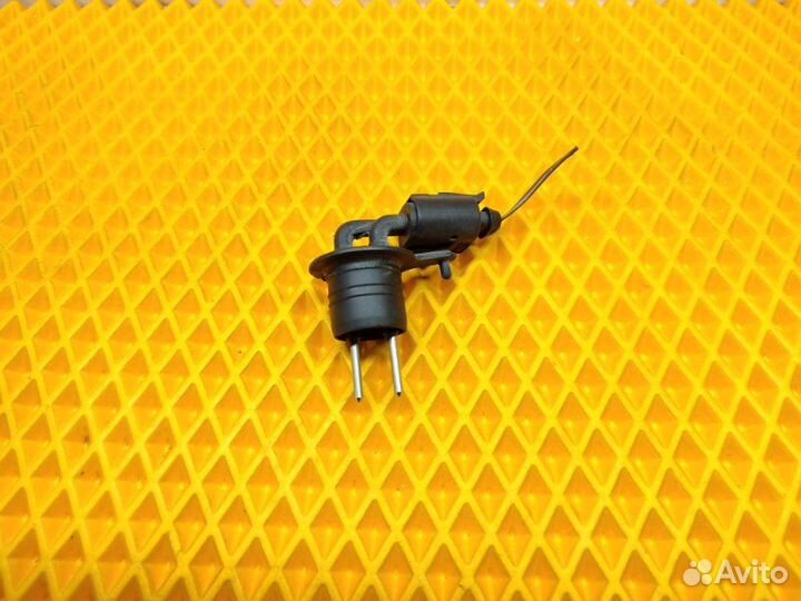 Датчик уровня бачка омывателя Mercedes S W221 3.5