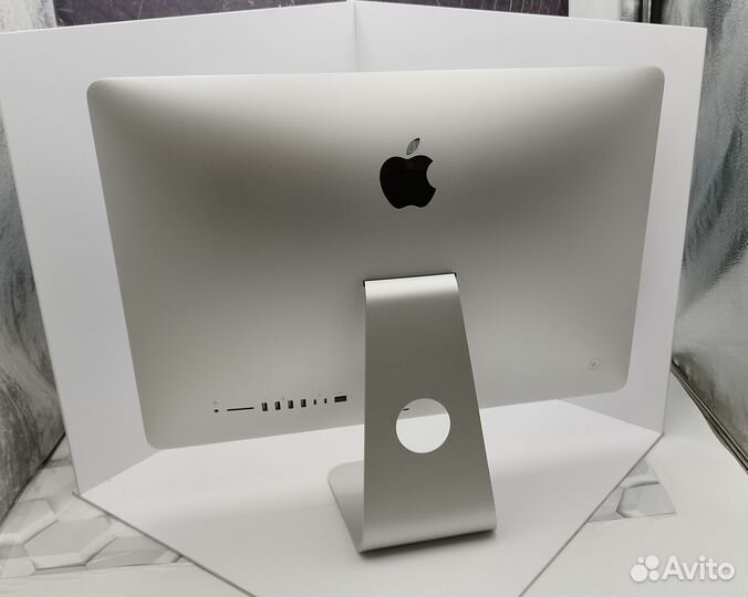 Моноблок Apple iMac Retina 4K MHK33RU/A 21.5