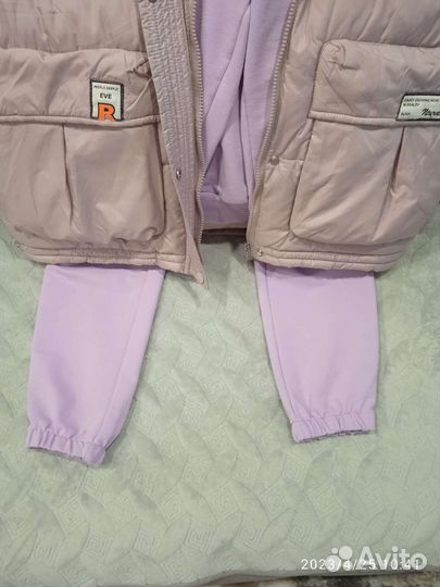 Спортивный костюм женский