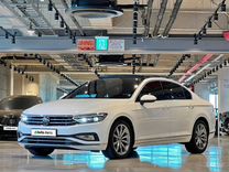 Volkswagen Passat 2.0 AMT, 2021, 26 000 км, с пробегом, цена 2 100 000 руб.