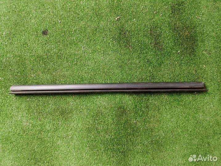 Молдинг стекла двери задний левый Fiat Albea 2008