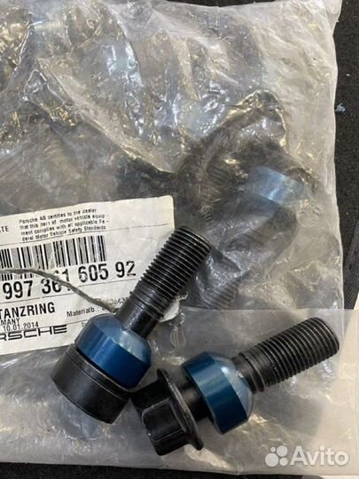 Болты колесные и секретки (черные) Porshe Cayenne