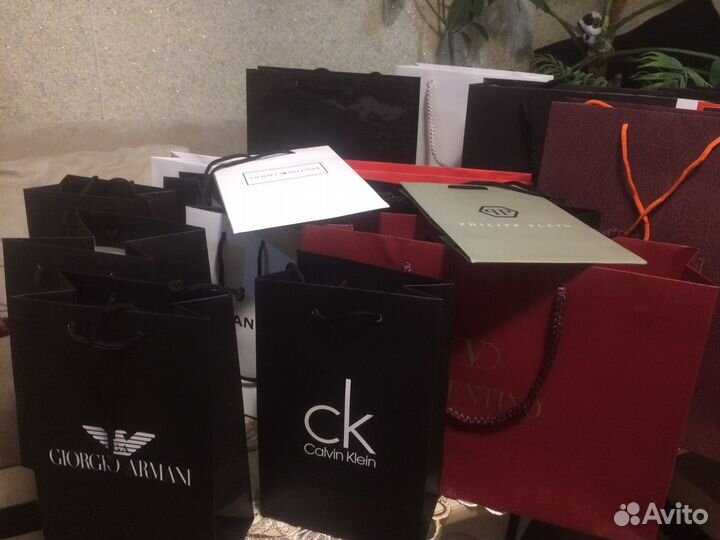 Брендовые пакеты Calvin Klein, Giorgio Armani