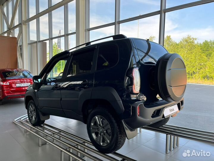 ВАЗ Niva Travel 1.7 МТ, 2023