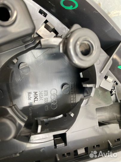 Крышка зеркала передняя левая Audi A5 8T cdnc 2010