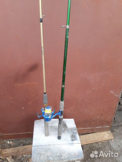 Спининги,блесна,катушка.Цена за все