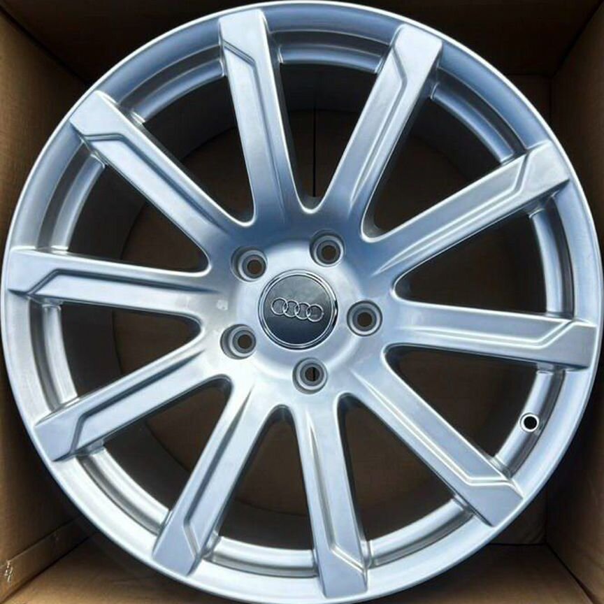Литые диски Audi 10×R20 5×130