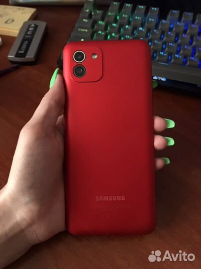 Телефон Samsung