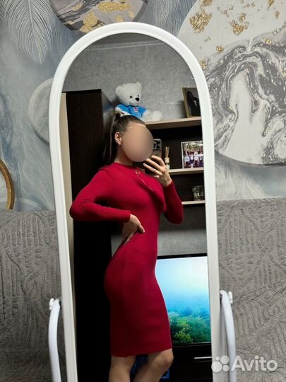 Облегающее платье в рубчик