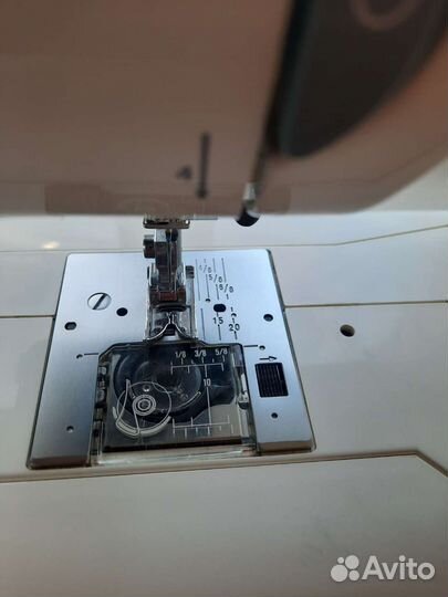 Швейная машинка janome
