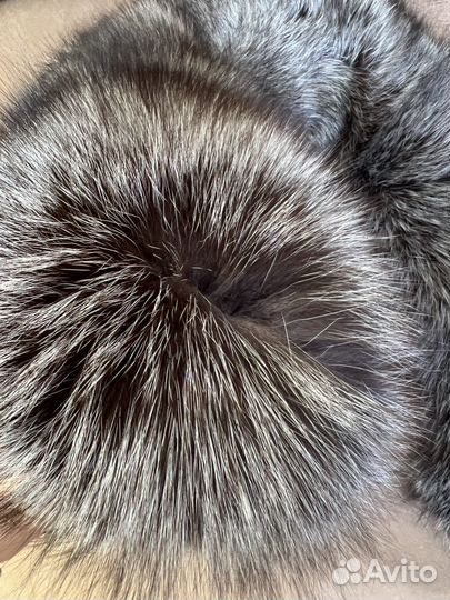 Меховой воротник чернобурка