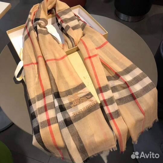 Шарф Burberry