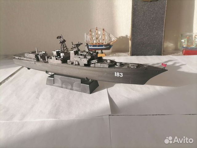 Модель корабля бпк адмирал виноградов 183