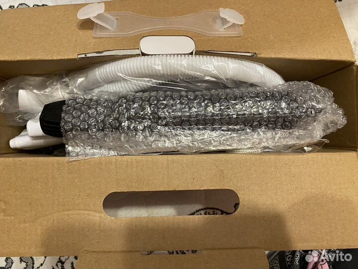 Надувной подголовник для мытья головы