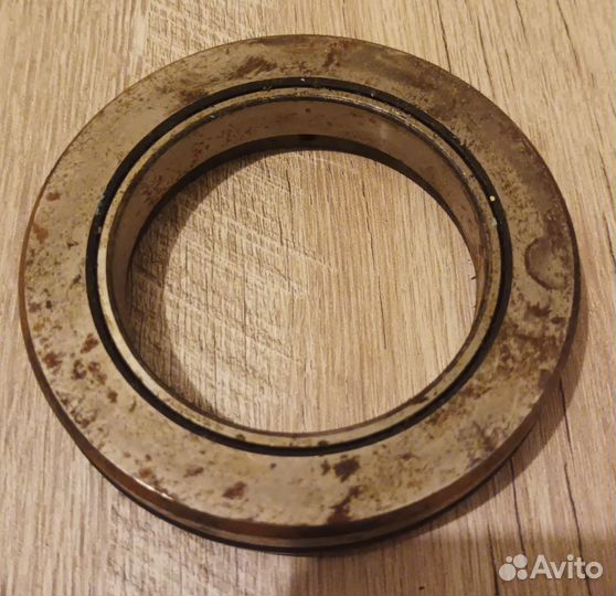 Выжимной подшипник